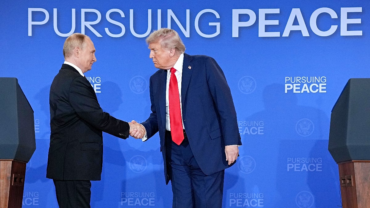 Peak Trump logic: He fears Russia will invade Greenland but invites Putin to his &lsquo;Board of Peace&rsquo;