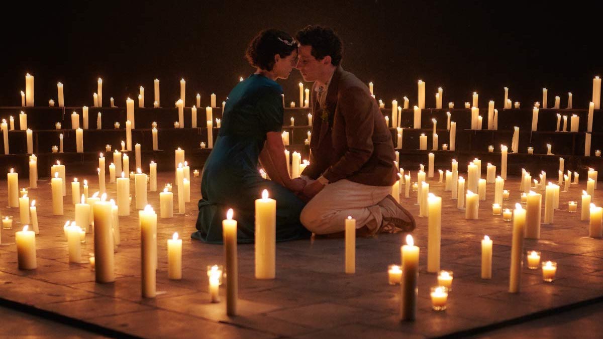 Jessie Buckley & Josh O'Connor in Romeo & Juliet
