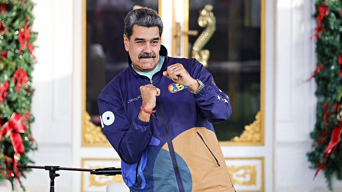 Nicolas Maduro dance
