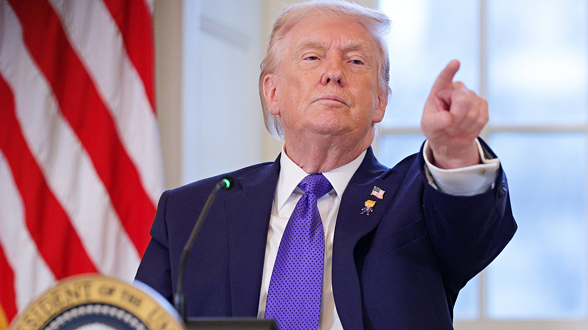 Trump refuses to answer an Italian reporter's question on Iran during oil and gas executives meeting