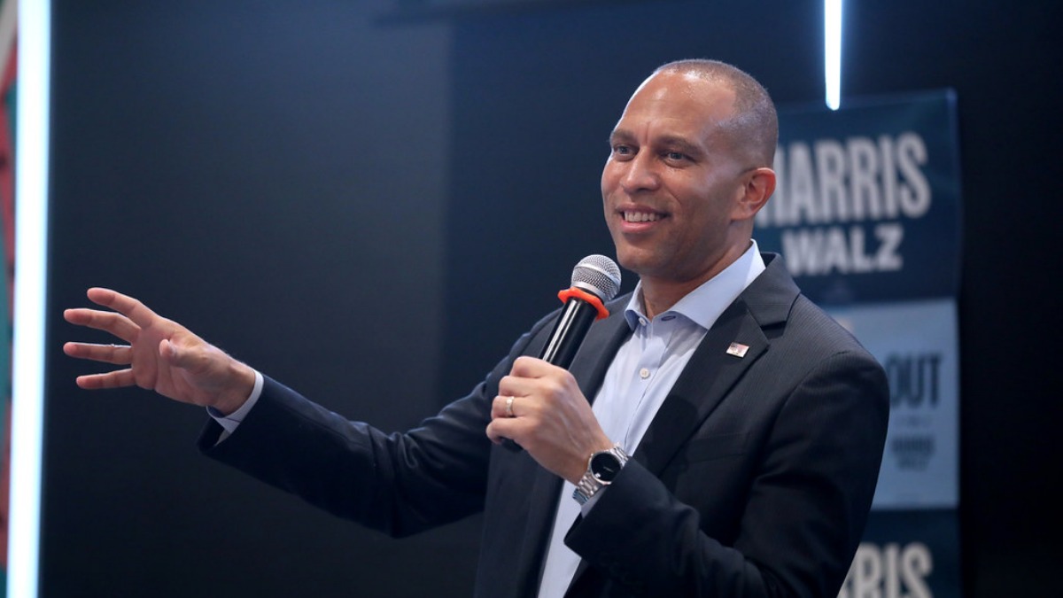 ‘You started this’: Hakeem Jeffries has one message for Donald Trump after losing Virginia
