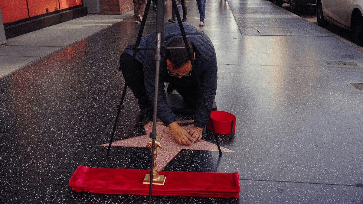 Hollywood red carpet interviews are becoming unprofitable even for major entertainment news outlets