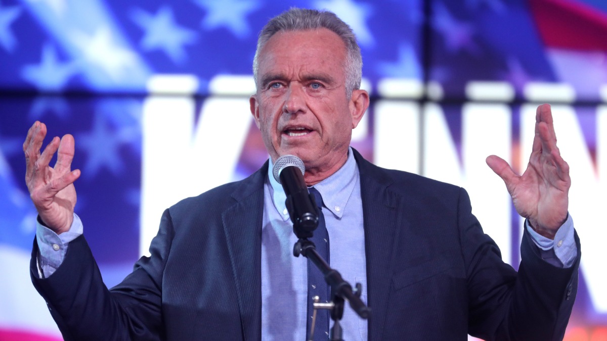 RFK Jr. drops jaw-dropping defense of Trump’s Iran threat