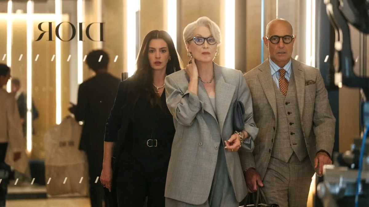 Devil Wears Prada, Meryl Streep walking.