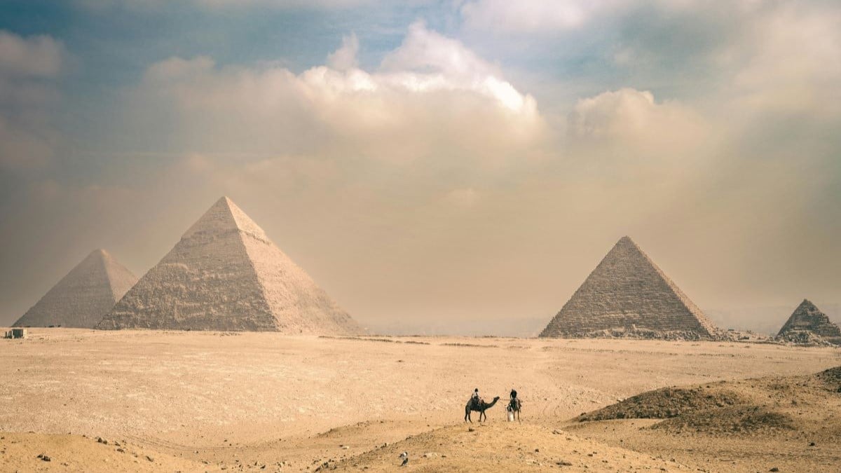 Aspiring Archaeologist Explains Why Cleopatra’s Body Will Never Be Found Over Wine: ‘She Knew Better Than to Make Sure Her Body Was Found’