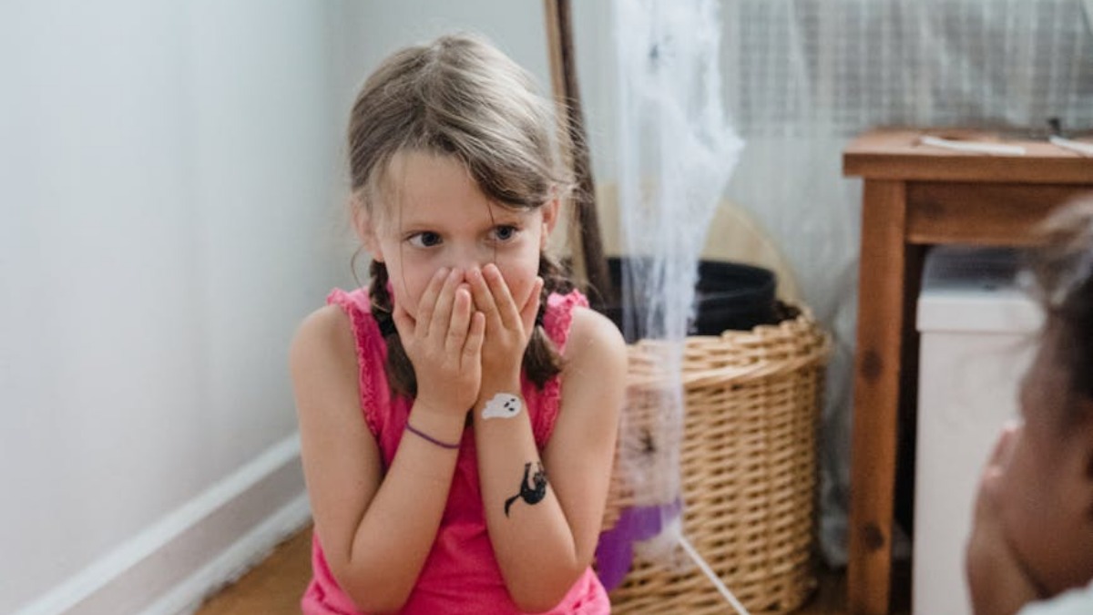 Woman’s Creepy Babysitting Gig Turned Into a Real-Life Spy Thriller When the Whole Family Vanished Overnight Leaving Only One Chilling Possibility Woman’s Creepy Babysitting Gig Turned Into a Real-Life Spy Thriller When the Whole Family Vanished Overnight Leaving Only One Chilling Possibility