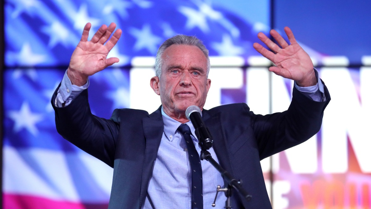 RFK Jr. just launched a crusade to pull antidepressants from millions, ignoring the doctors screaming about a gaping hole in his plan