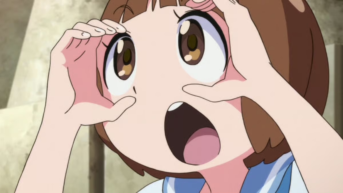 Mako cups her eyes to have a look at something in Kill La Kill
