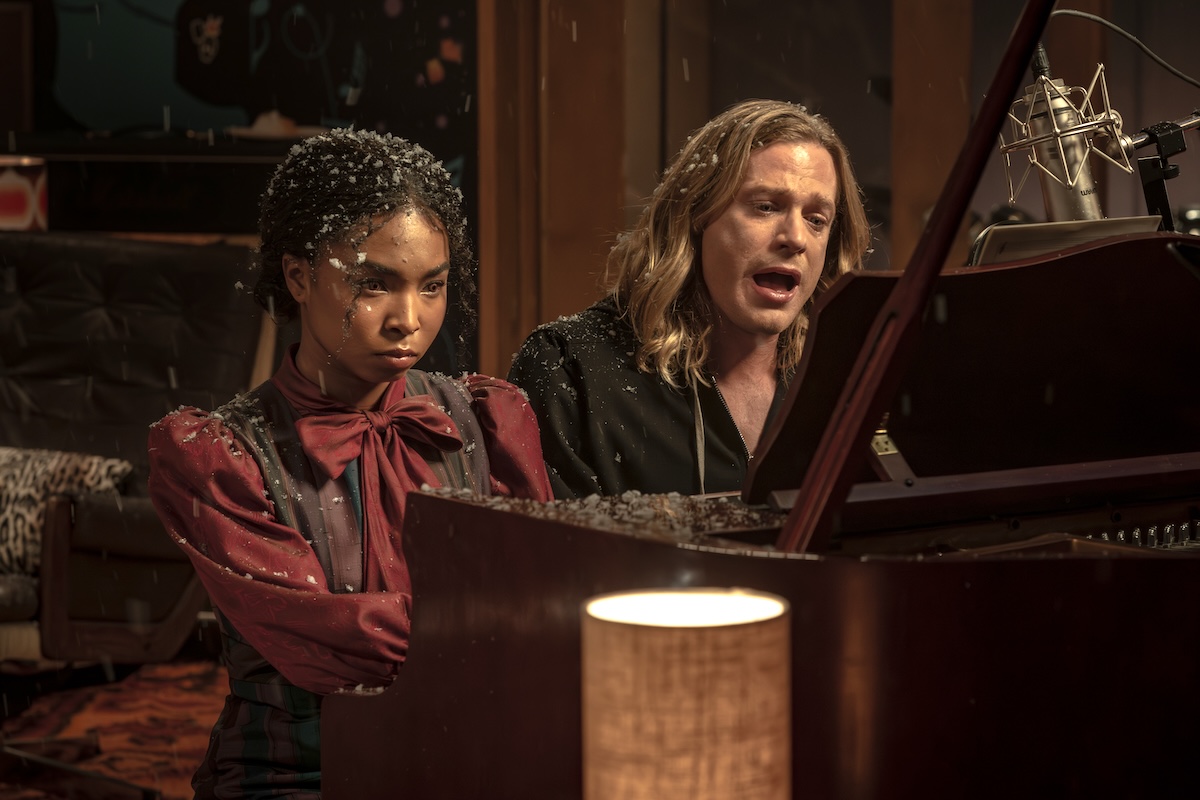 two people at a piano