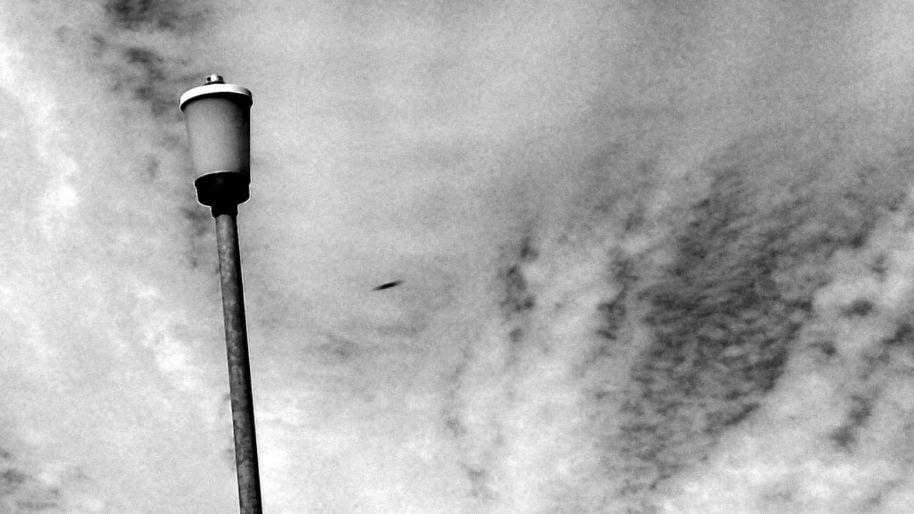 A Navy photographer filmed 12 to 14 reflective objects over Utah in 1952. The Pentagon just released the footage